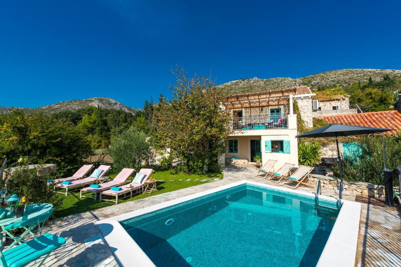 Villa Rustic Stone Begovi Dvori- 15 Minutes To