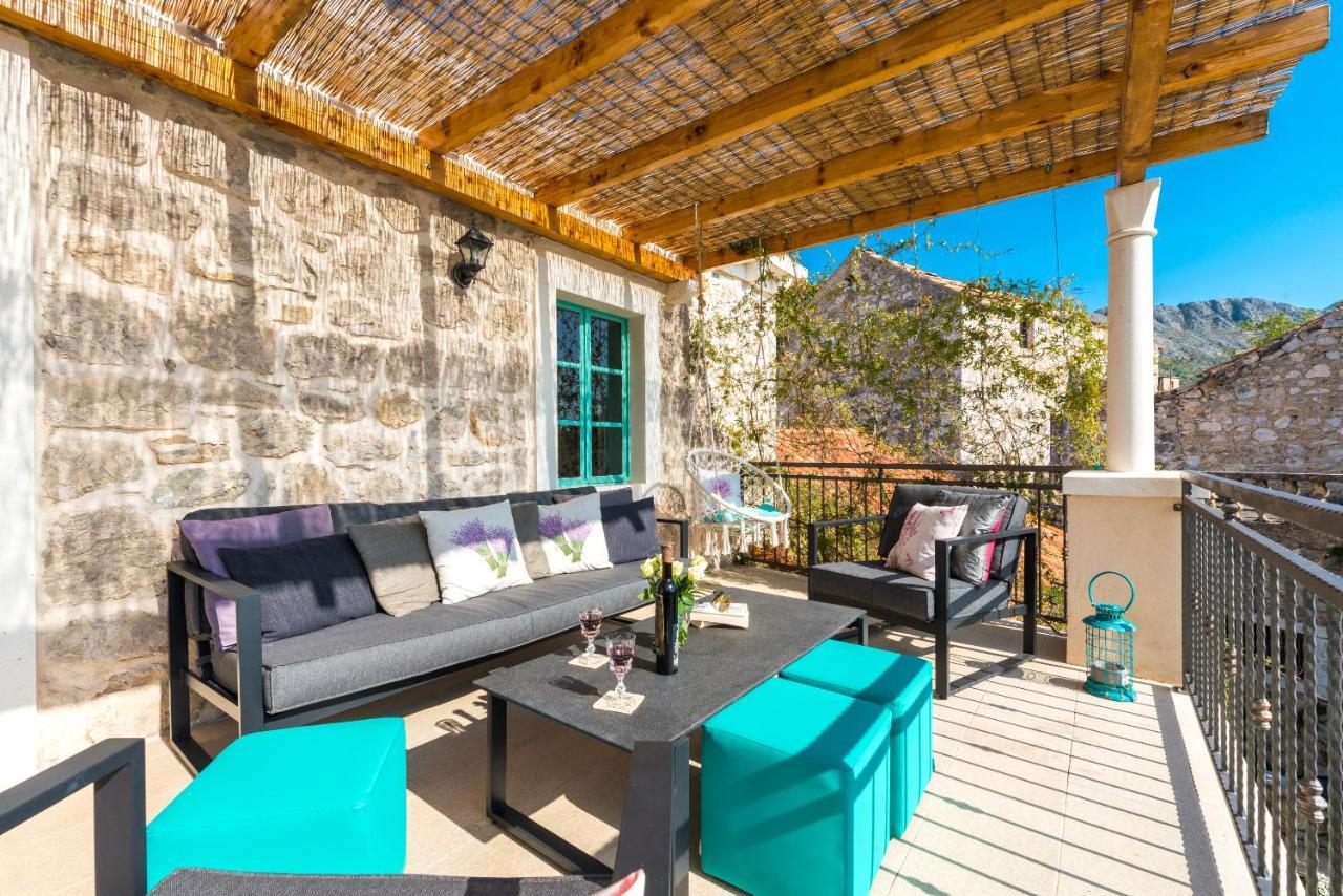 Villa Rustic Stone Begovi Dvori- 15 Minutes To
