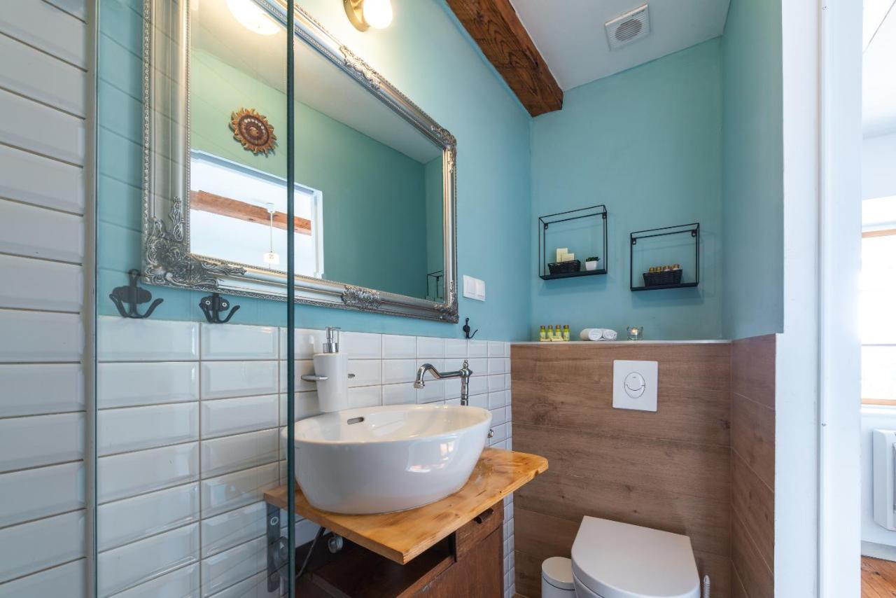 Villa Rustic Stone Begovi Dvori- 15 Minutes To