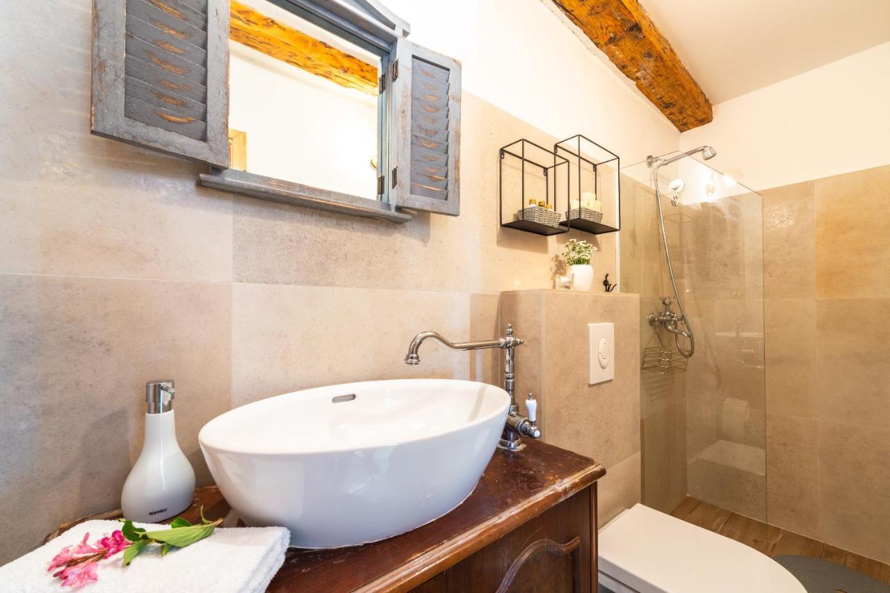 Villa Rustic Stone Begovi Dvori- 15 Minutes To *